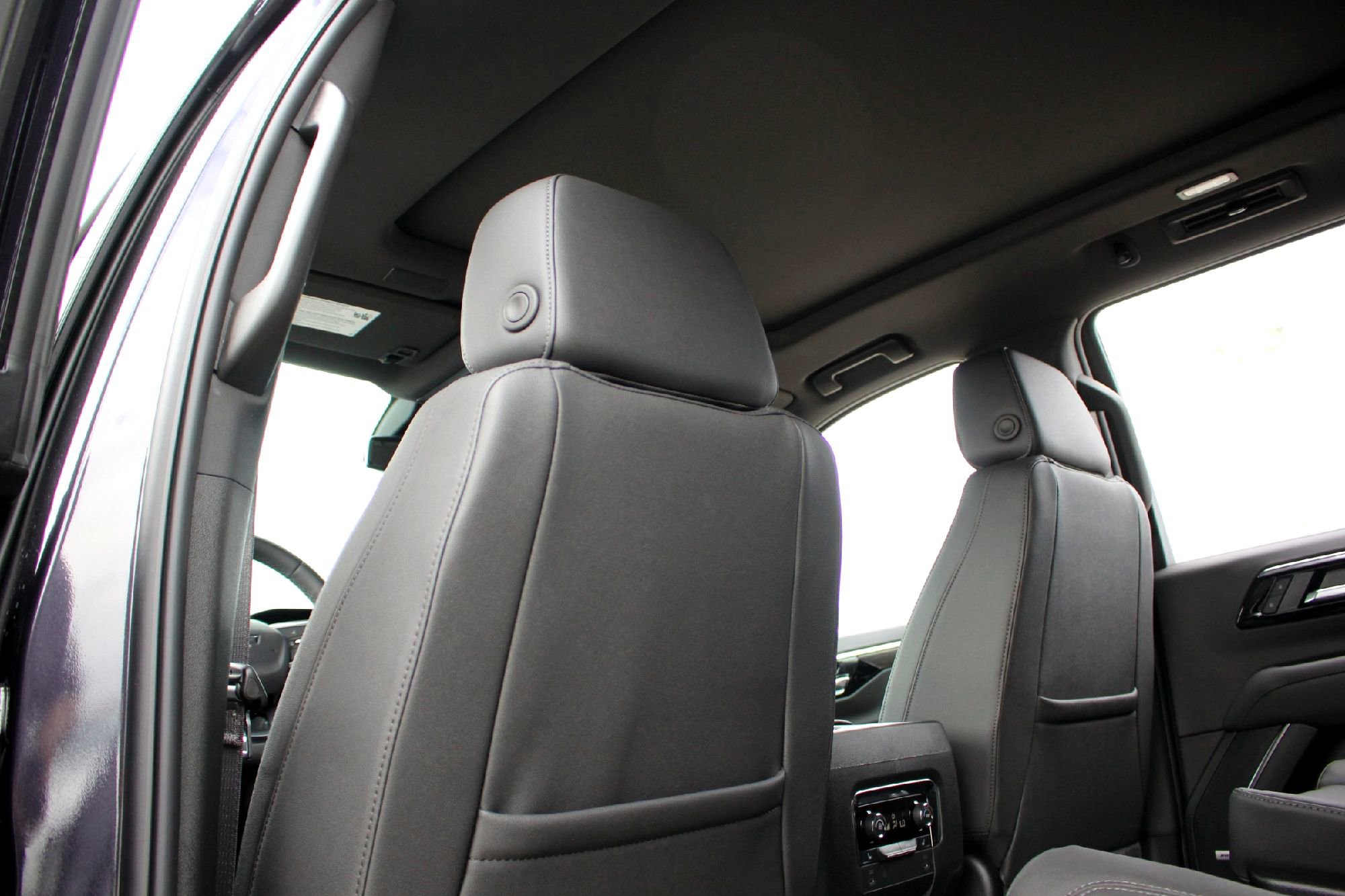 2025 Chevrolet Tahoe Z71 photo 16