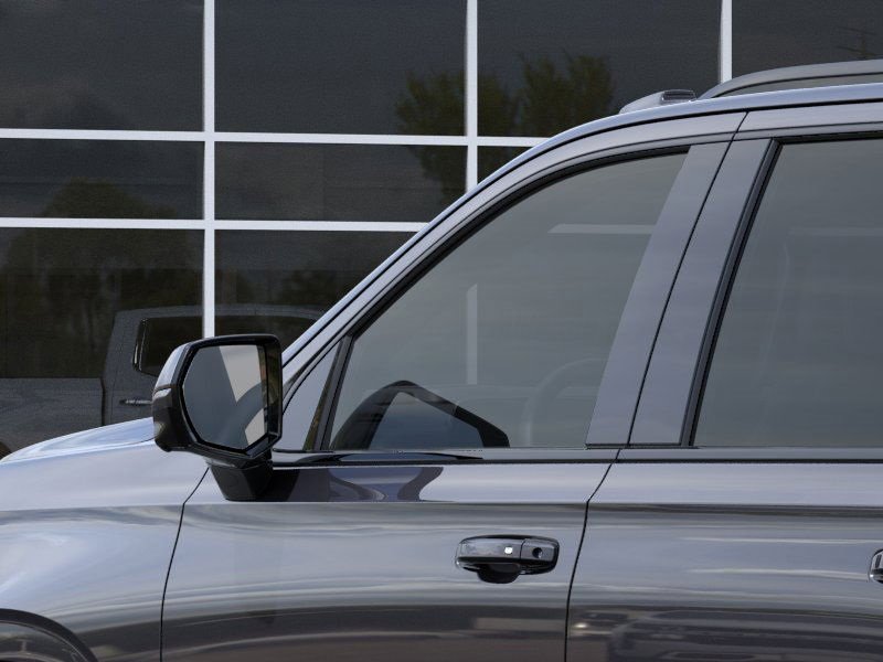 2025 Chevrolet Suburban RST photo 11