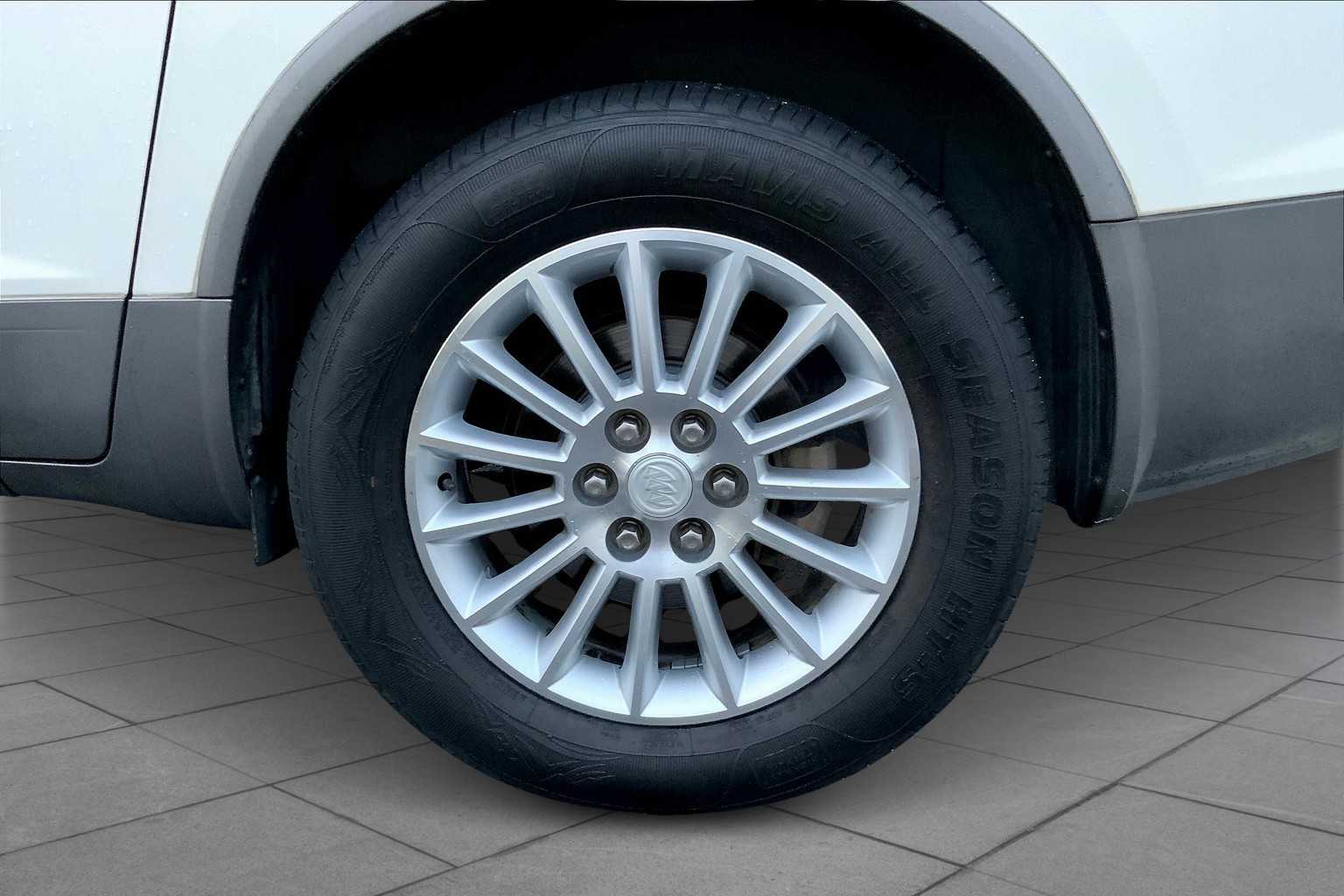 2012 Buick Enclave Leather photo 8