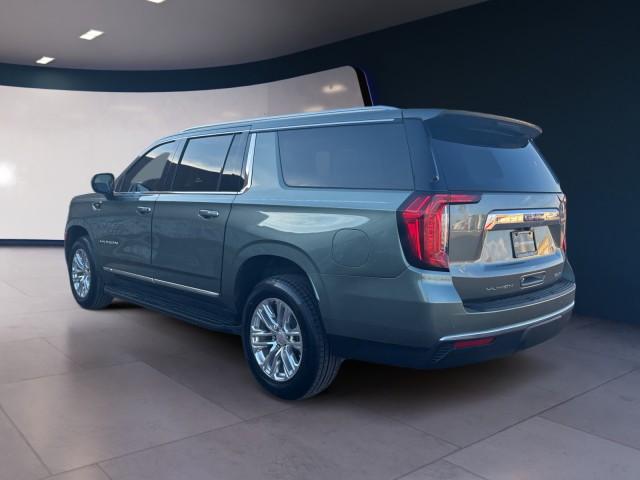 2023 Gmc Yukon XL SLT photo 3