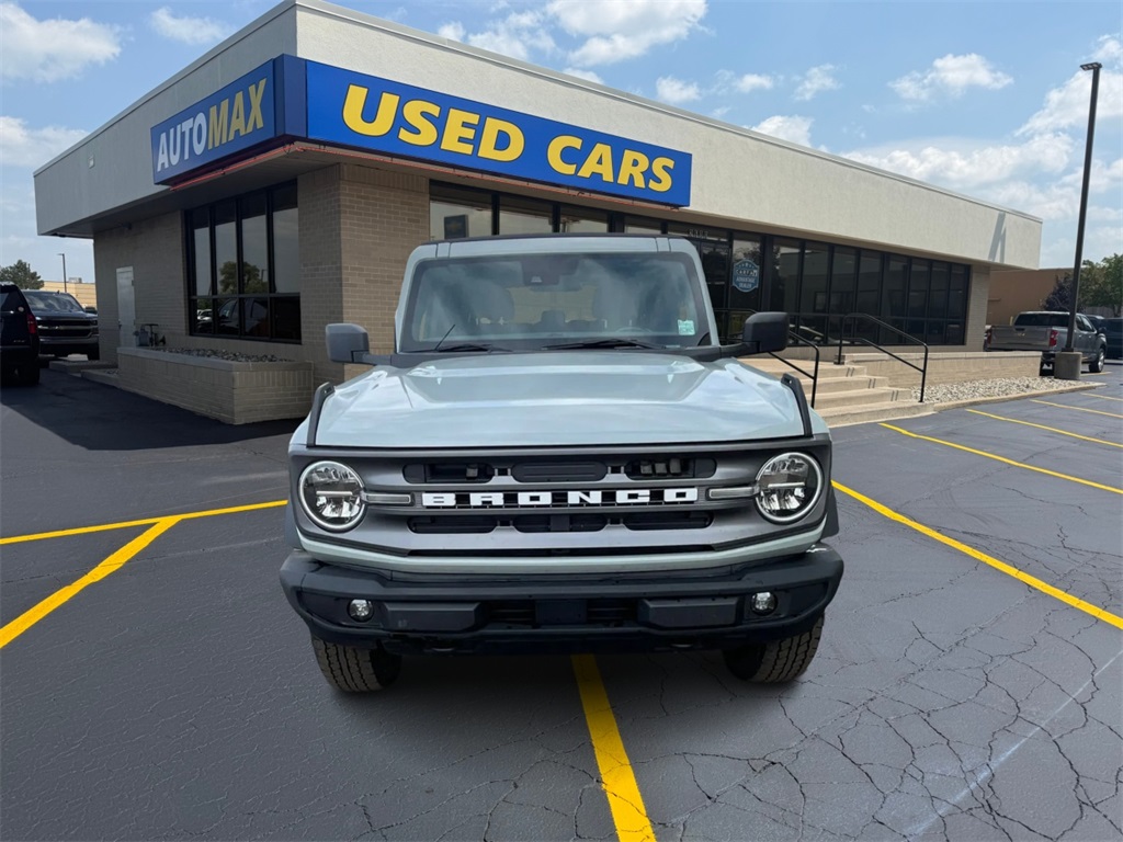 2022 Ford Bronco Big Bend photo 2