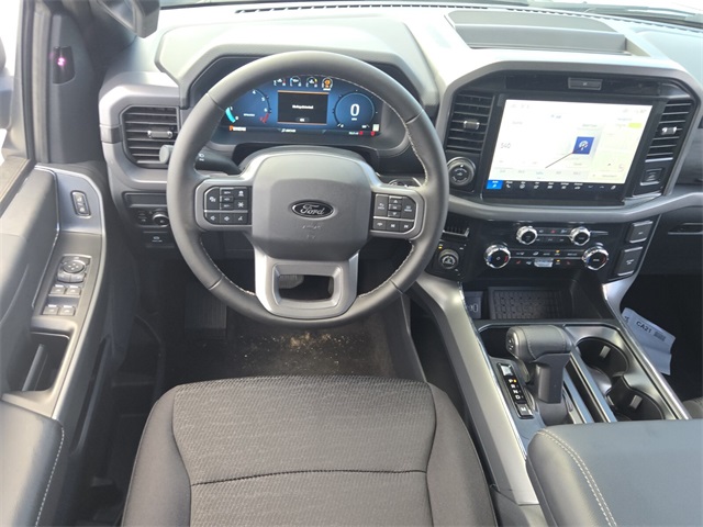 2025 Ford F-150 XLT photo 10