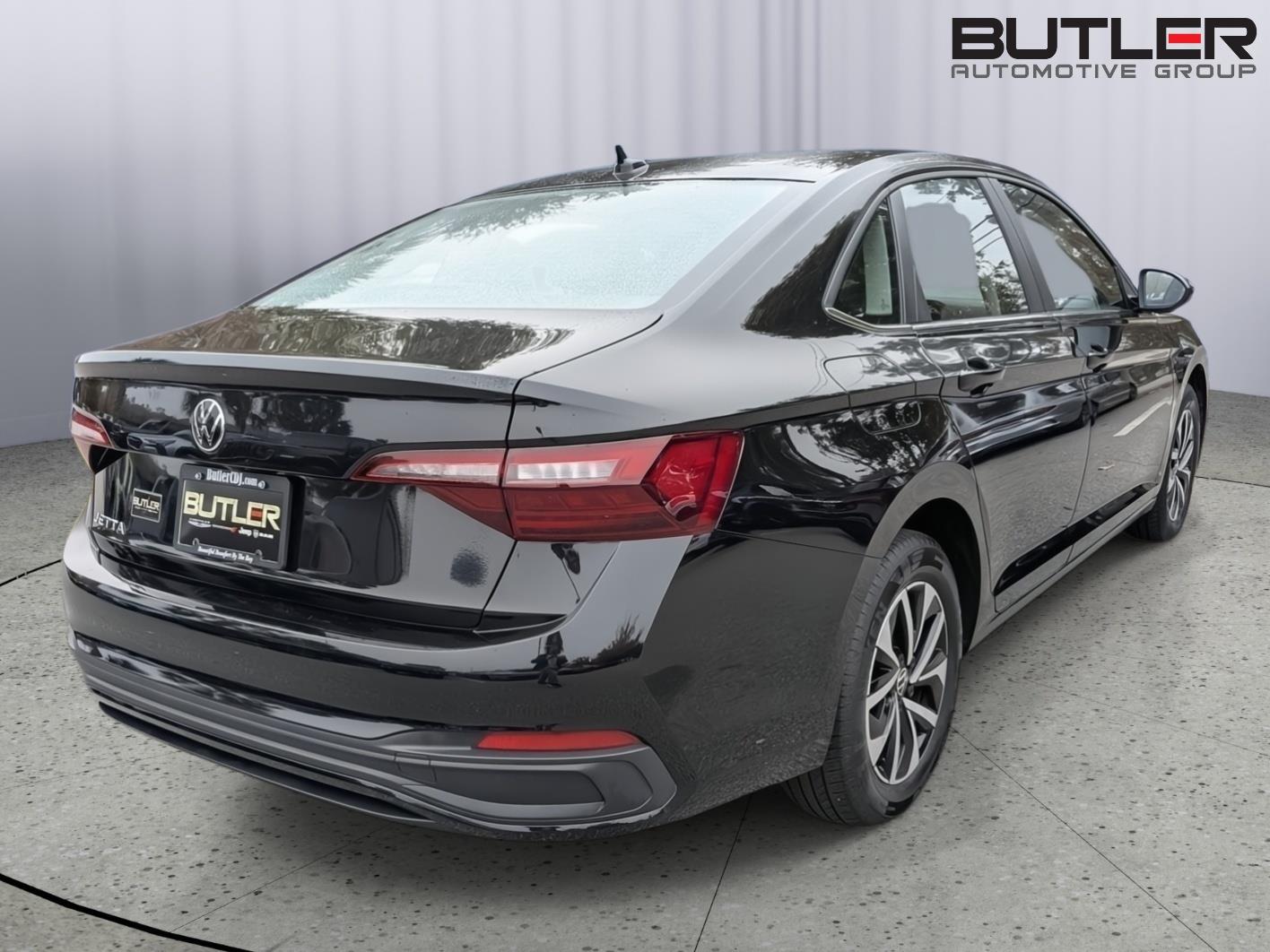 2024 Volkswagen Jetta S photo 4