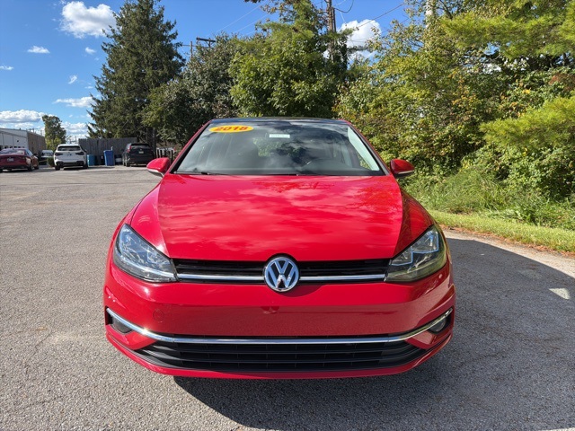 2018 Volkswagen Golf TSI SE photo 2