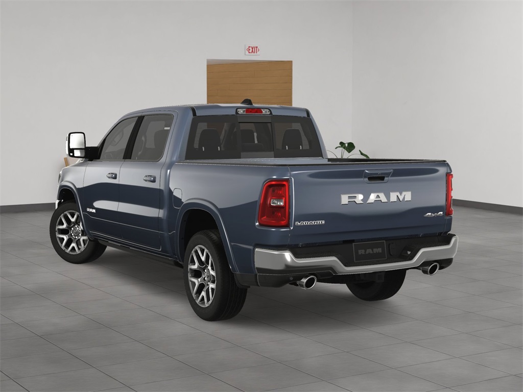 2025 Ram 1500 Laramie photo 3