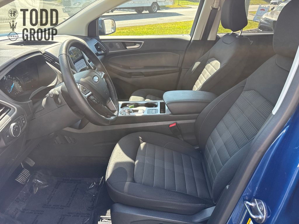2022 Ford Edge SEL photo 7