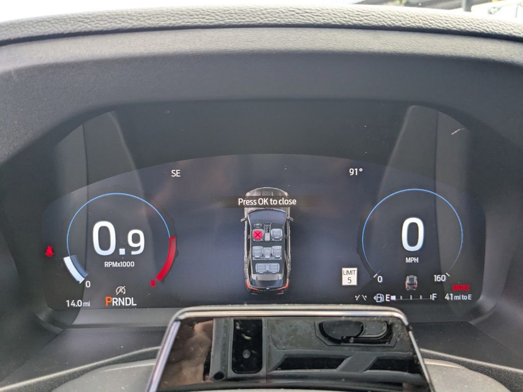 2025 Ford Explorer ST-Line photo 30
