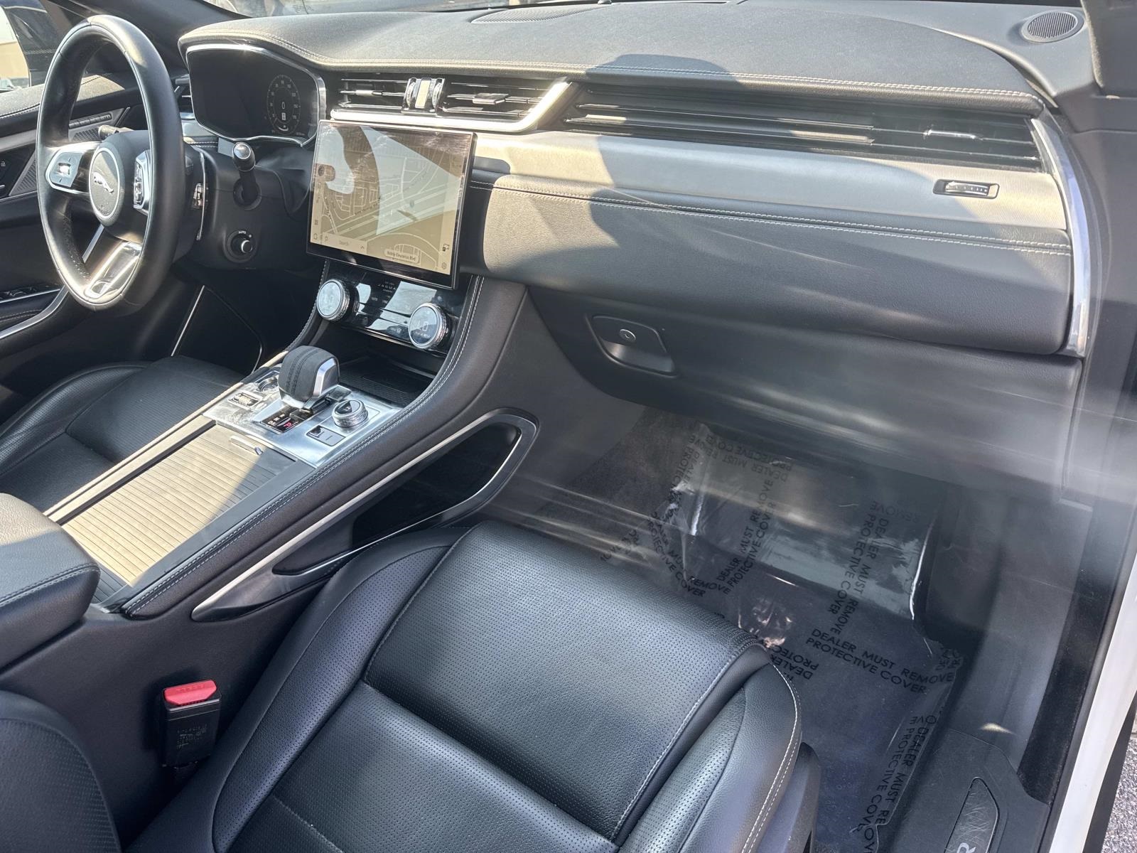 2024 Jaguar F-PACE P250 R-Dynamic S photo 9