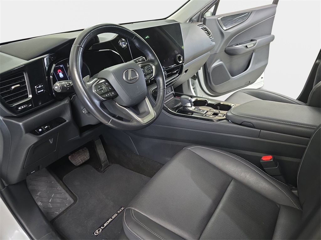 2022 Lexus NX 350h Premium photo 16