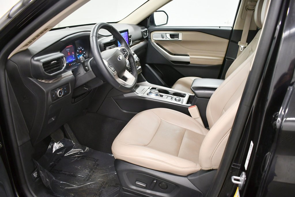 2023 Ford Explorer Limited photo 13