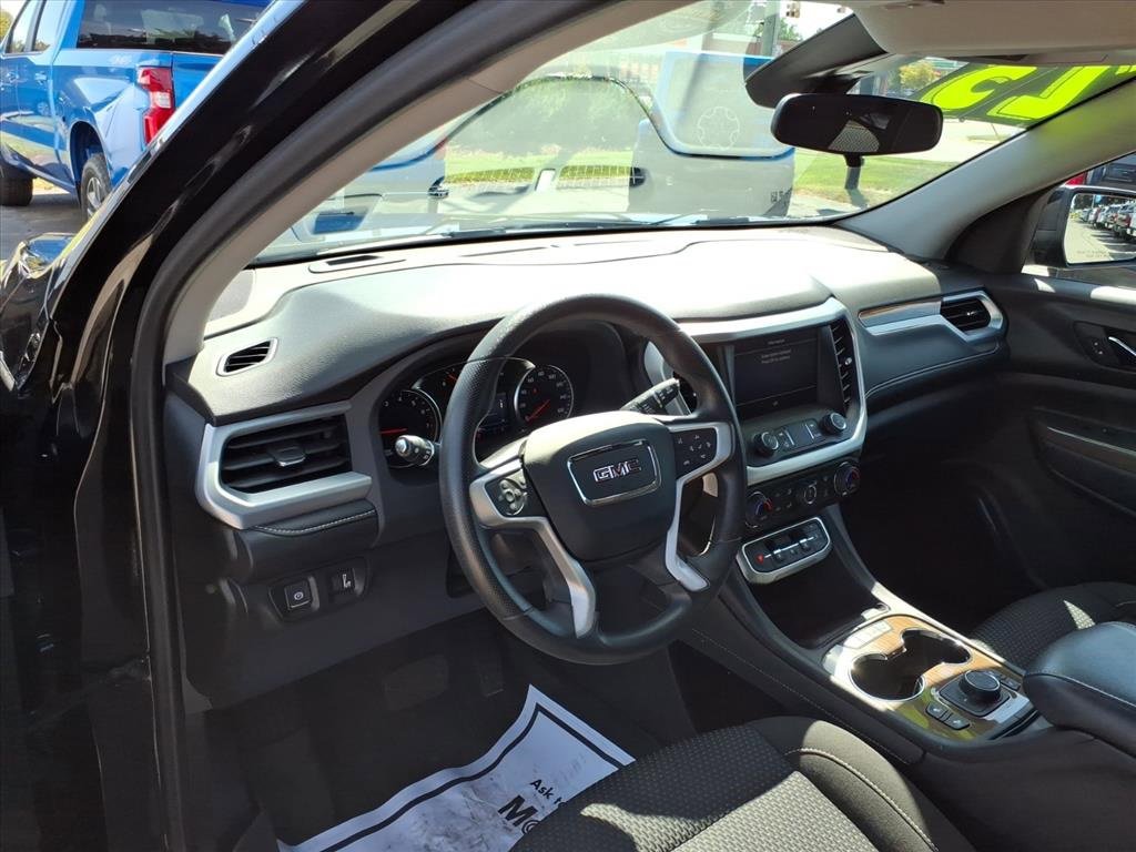 2023 Gmc Acadia SLE photo 11