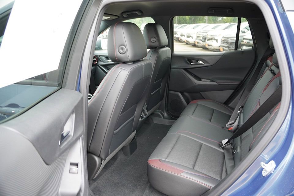 2026 Chevrolet Equinox RS photo 7