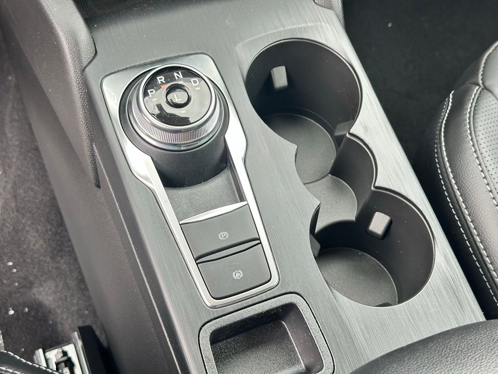 2025 Ford Escape Plug-In Hybrid photo 14