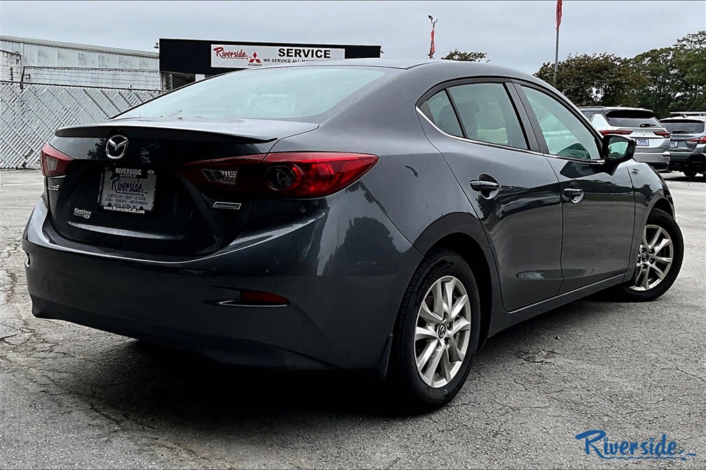 2015 Mazda Mazda3 Touring photo 4