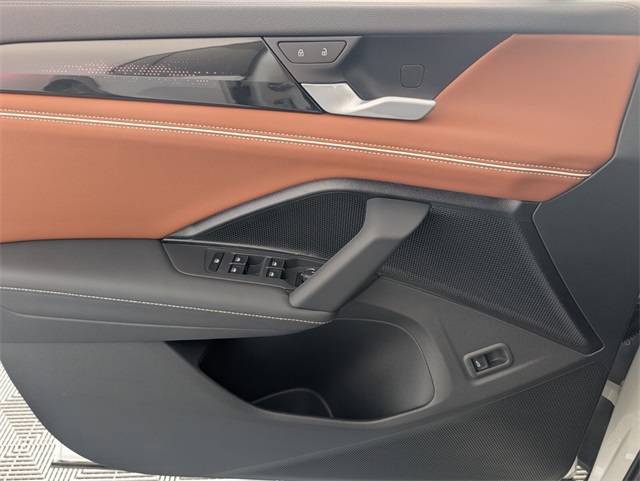 2025 Volkswagen Tiguan SEL R-Line Black photo 14