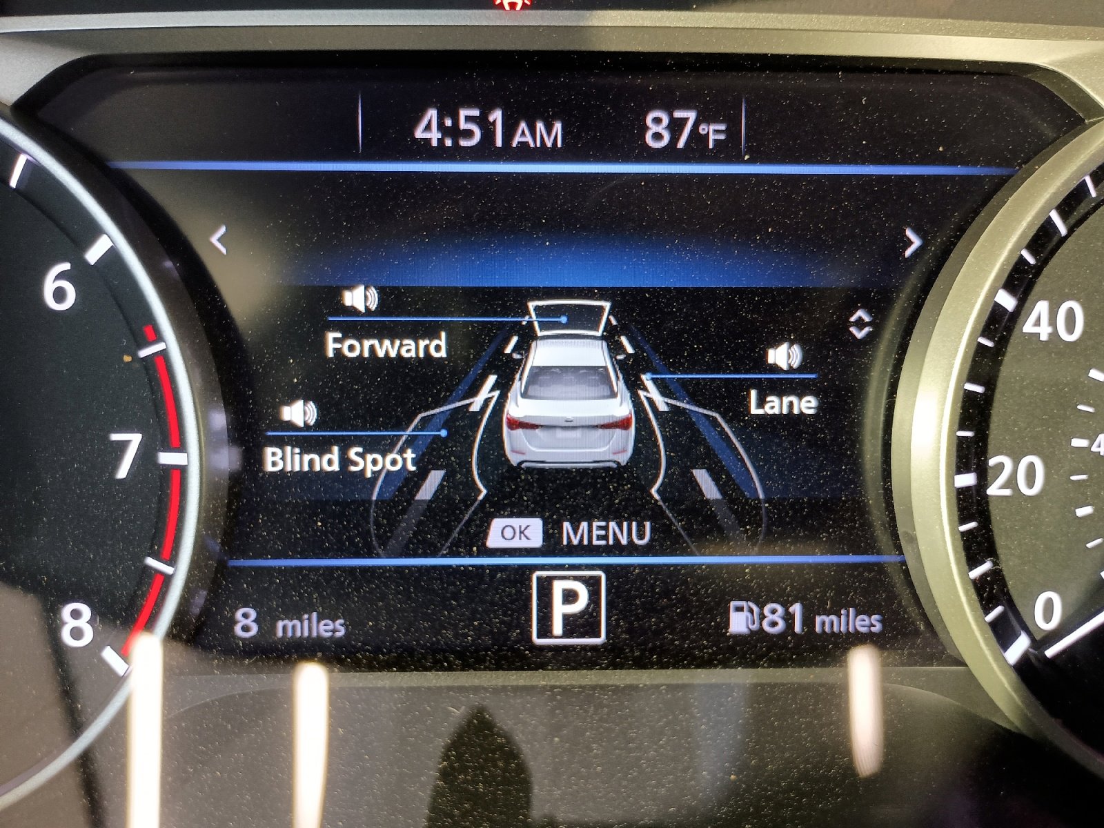 2025 Nissan Sentra SV photo 3