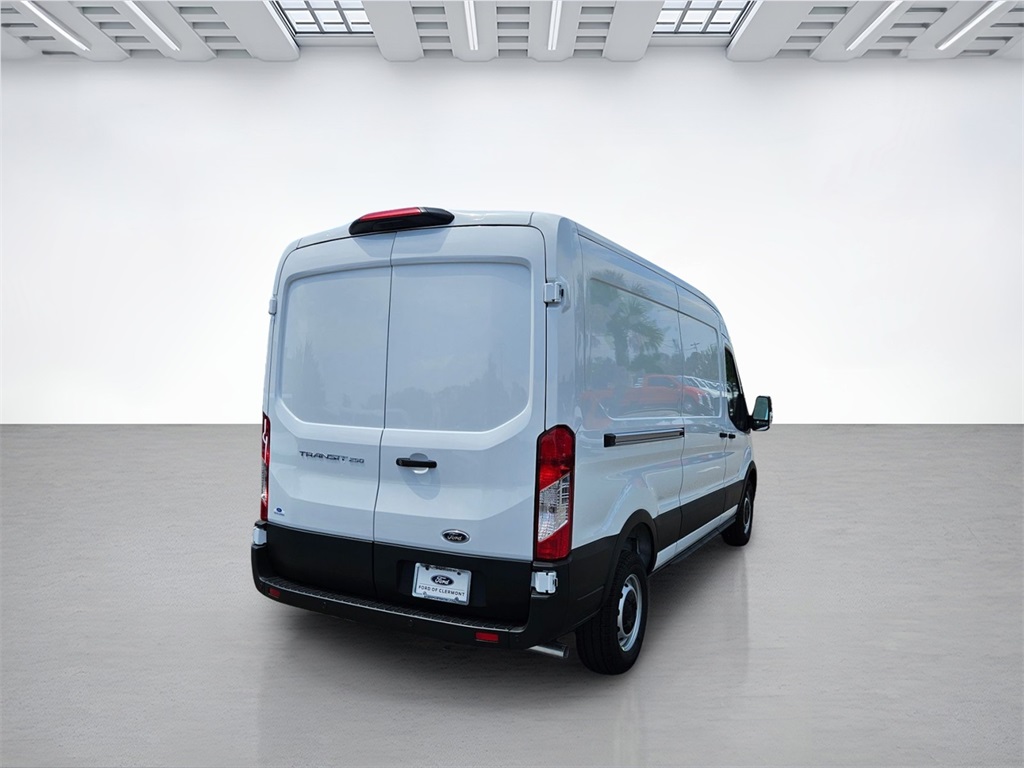 2025 Ford Transit Cargo Van photo 4