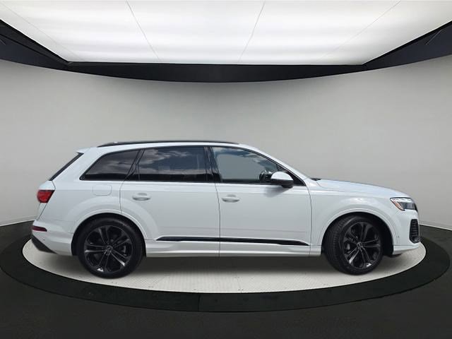 2025 Audi Q7 Prestige photo 7