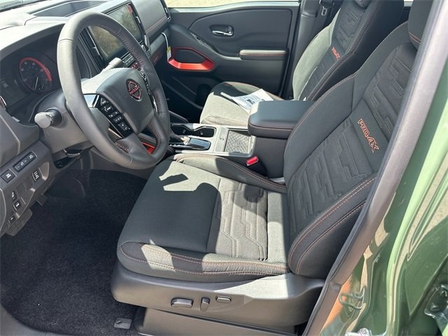 2025 Nissan Frontier PRO-4X photo 19