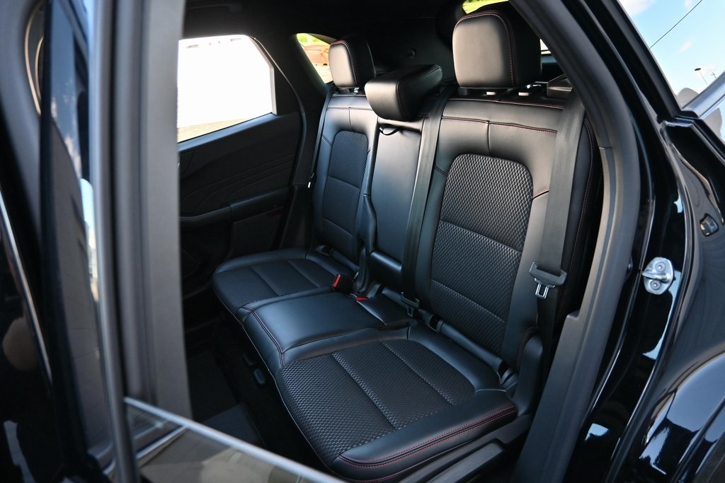 2024 Ford Escape ST-Line photo 27