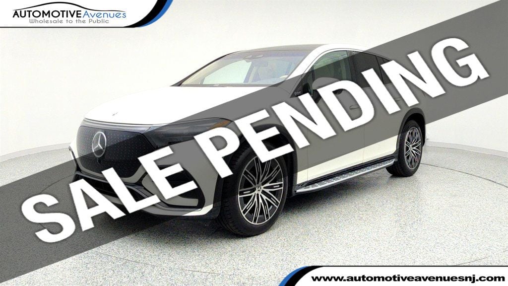 2023 Mercedes-Benz EQS SUV Base's photo