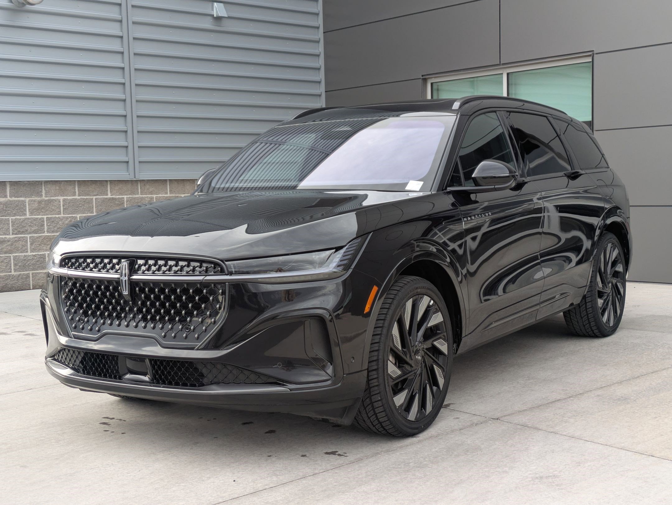 2024 Lincoln Nautilus Reserve's photo