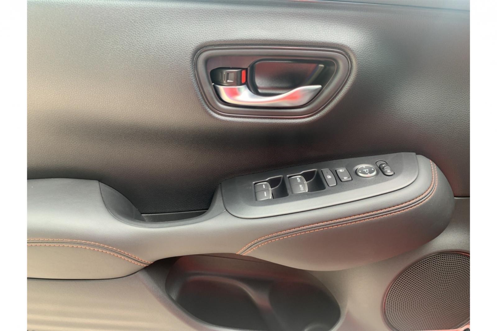 2026 Honda HR-V Sport's photo