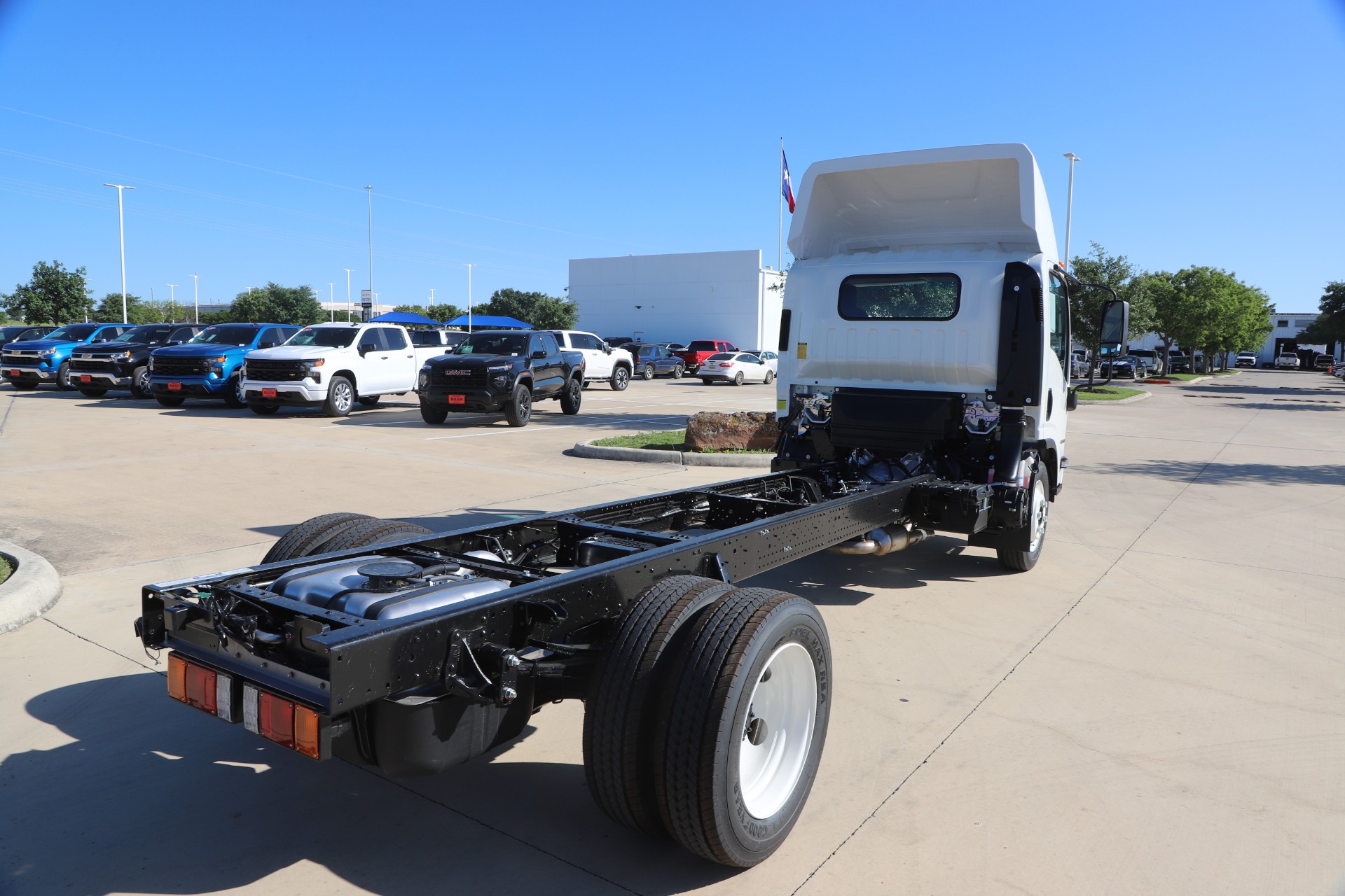 2024 Chevrolet Silverado 4500HD photo 3
