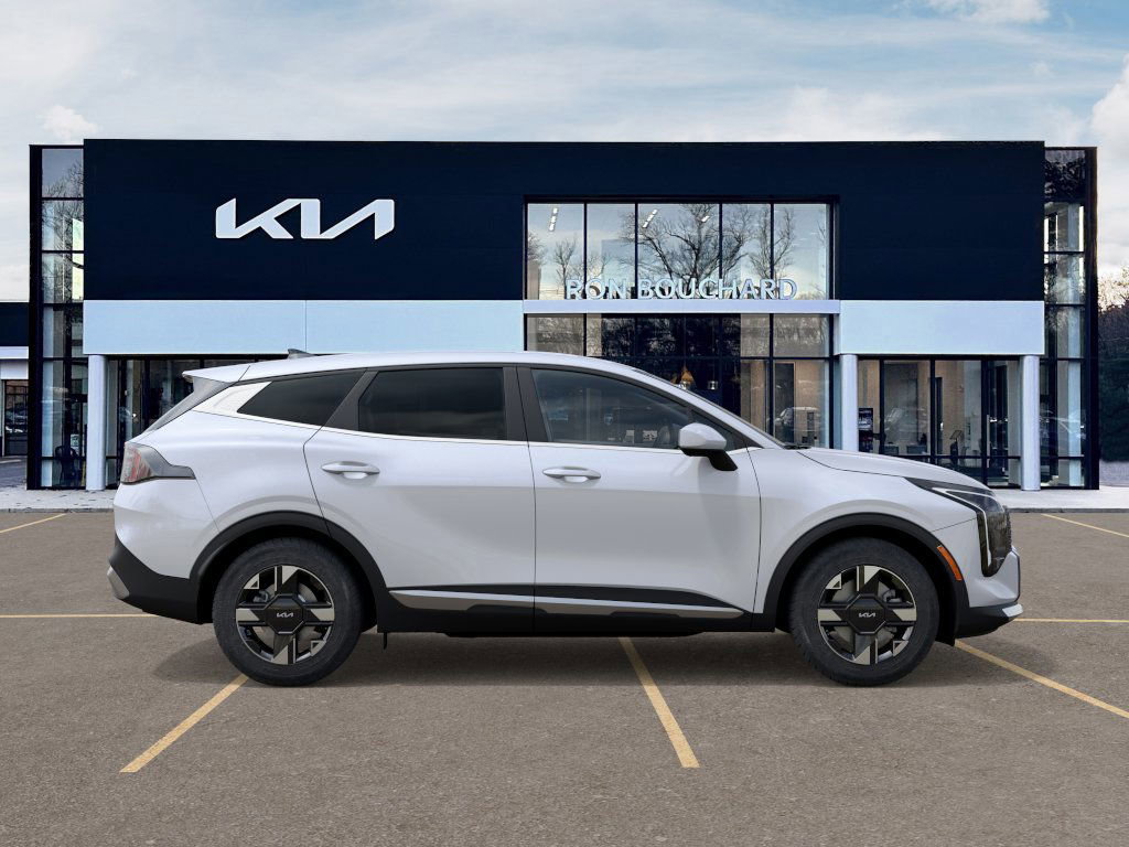 2026 Kia Sportage LX photo 6