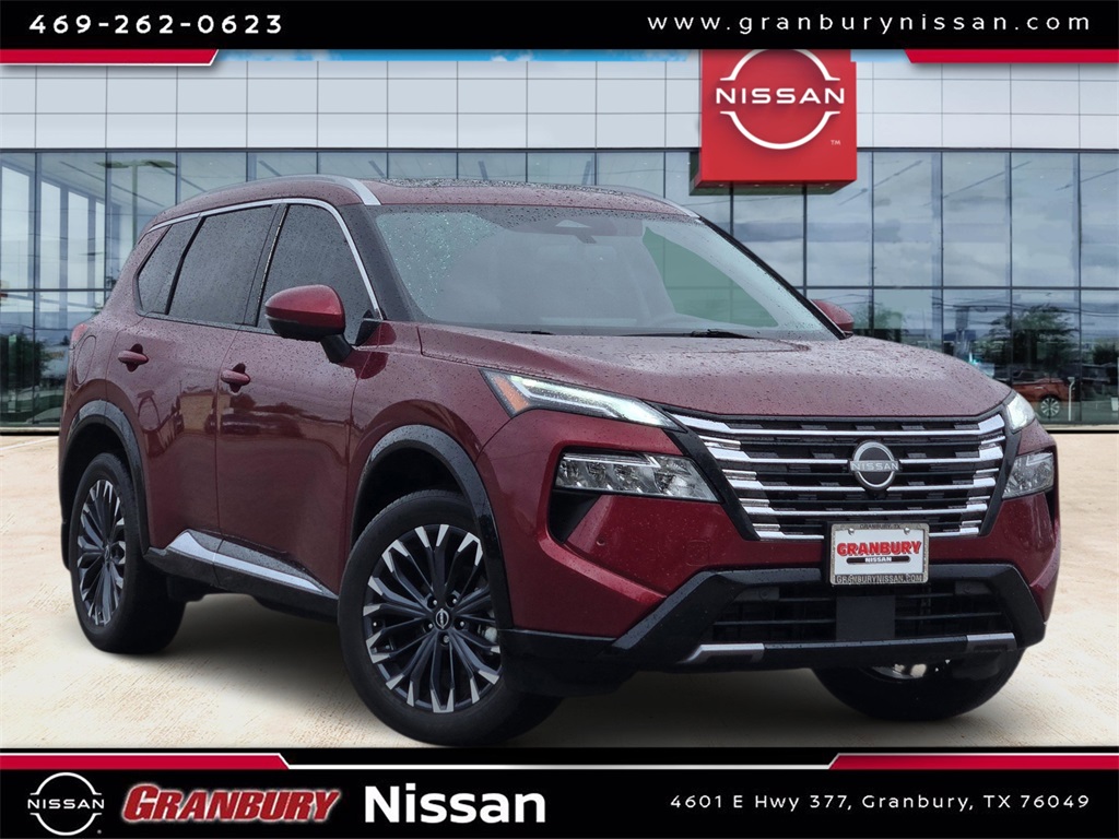 2024 Nissan Rogue Platinum's photo