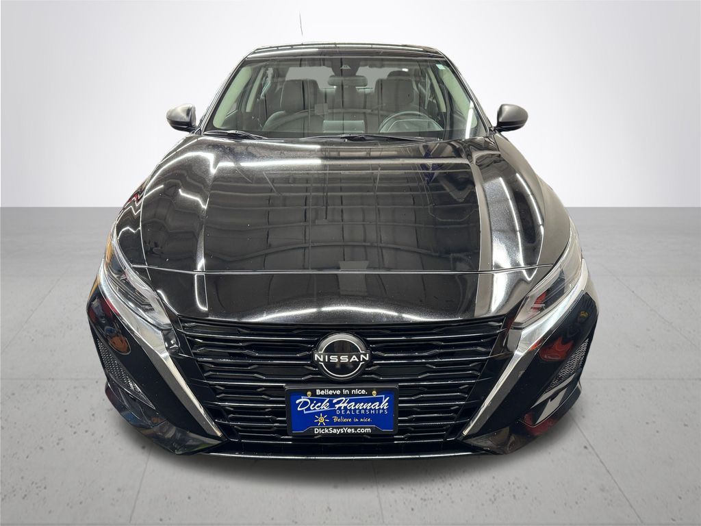 2024 Nissan Altima 2.5 SV photo 10