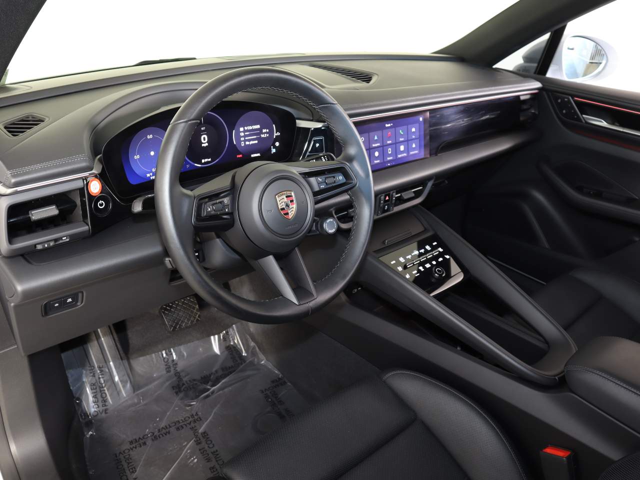 2024 Porsche Macan 4 Electric photo 4