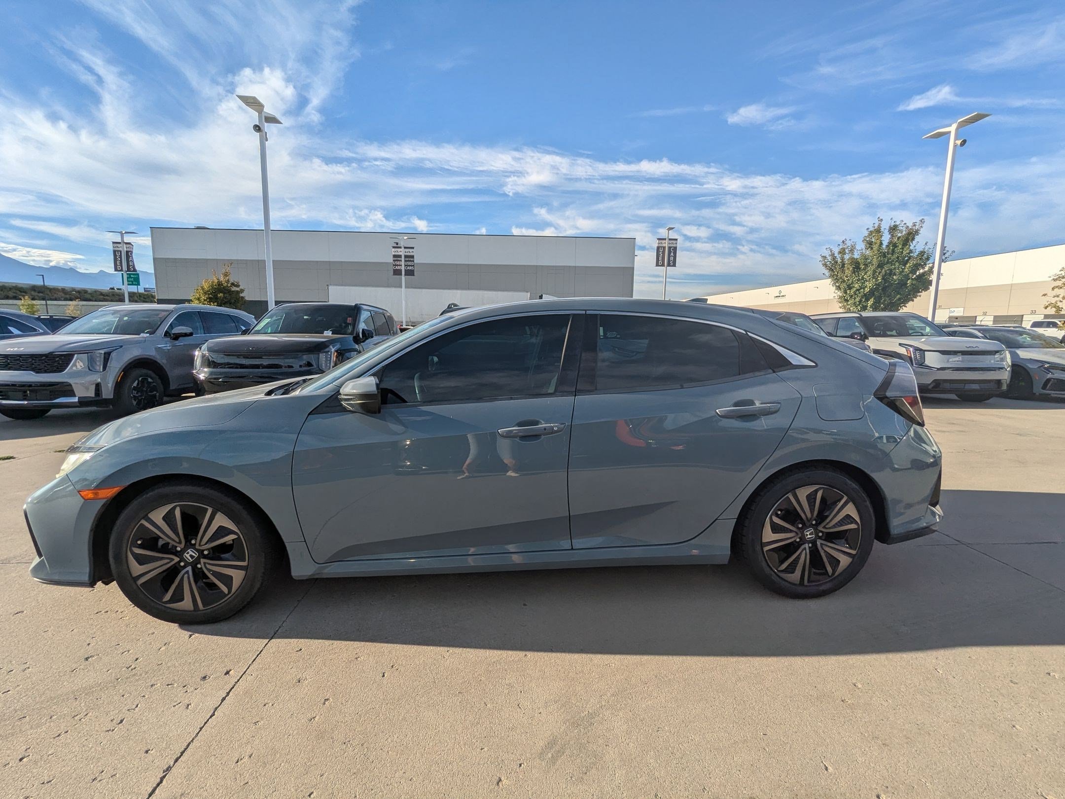 2018 Honda Civic Hatchback EX photo 2