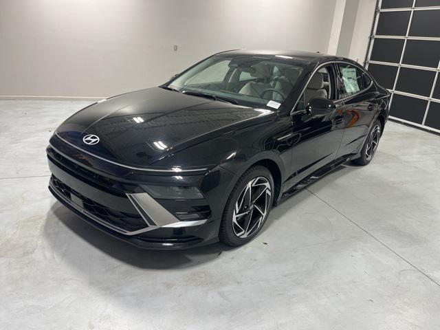 2026 Hyundai Sonata SEL Sport photo 3