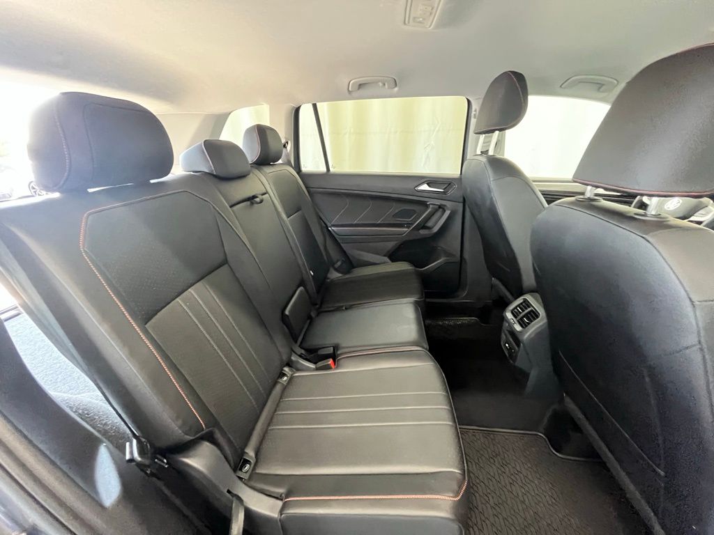 2024 Volkswagen Tiguan SE Wolfsburg Edition photo 24