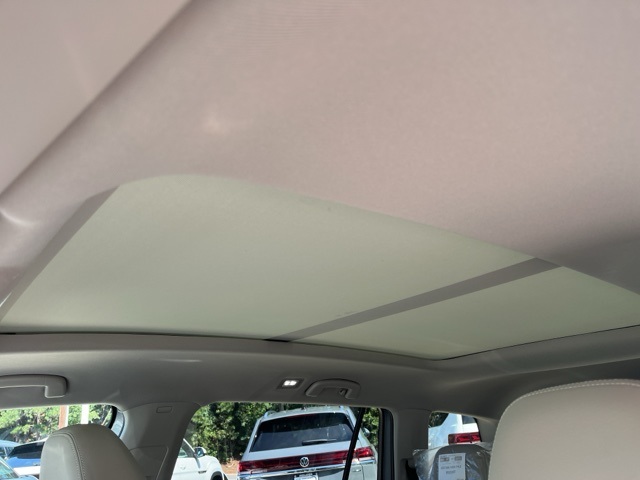 2026 Volkswagen Atlas SE Technology photo 9