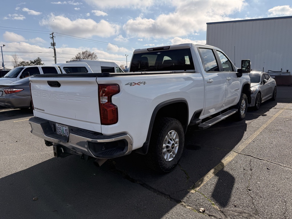 2020 Chevrolet Silverado 2500HD LT photo 4