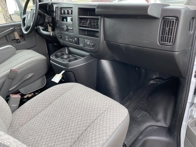 2023 Gmc Savana Cutaway 3500 photo 15