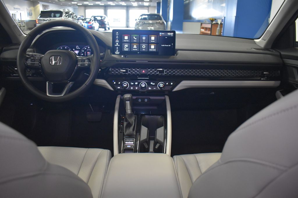 2023 Honda Accord Touring photo 16