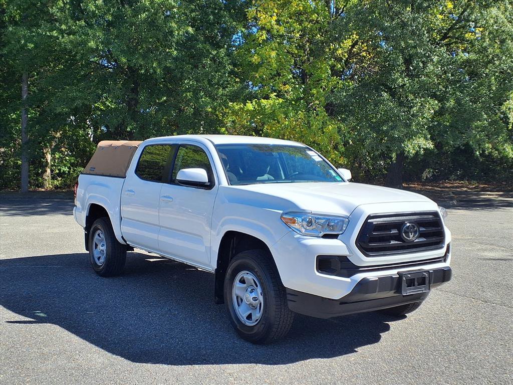 2023 Toyota Tacoma SR's photo