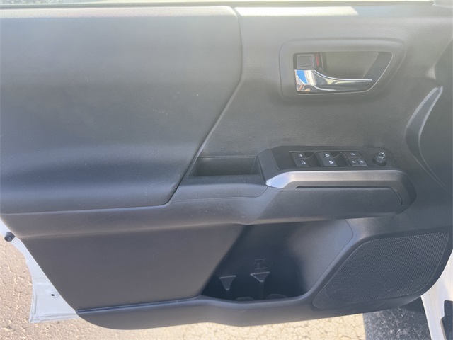 2022 Toyota Tacoma TRD Sport 4x4 photo 19