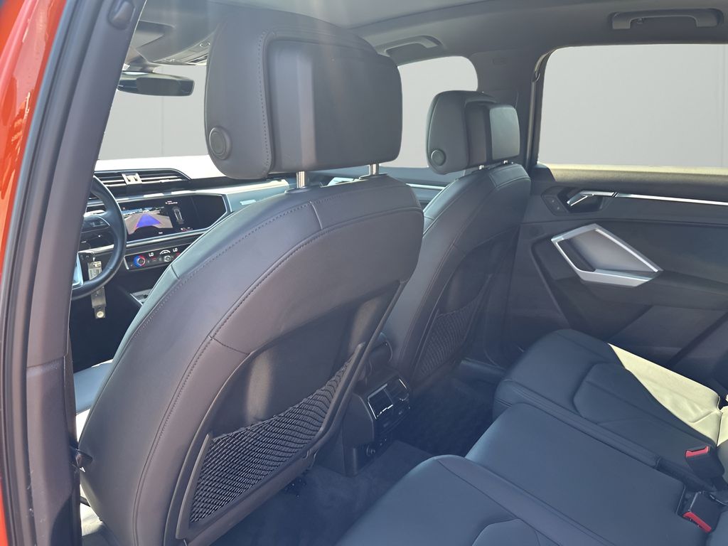 2022 Audi Q3 S line Premium 45 TFSI photo 17