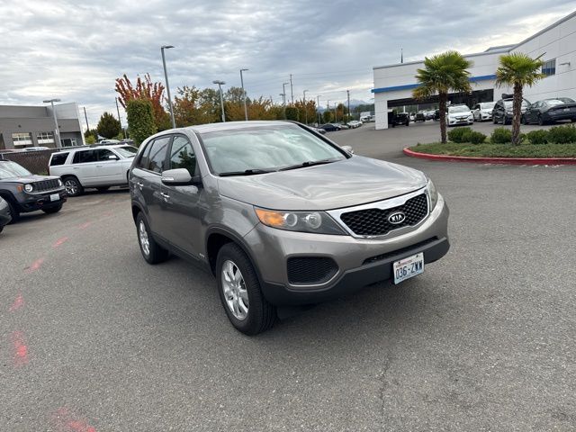 2011 Kia Sorento LX photo 3