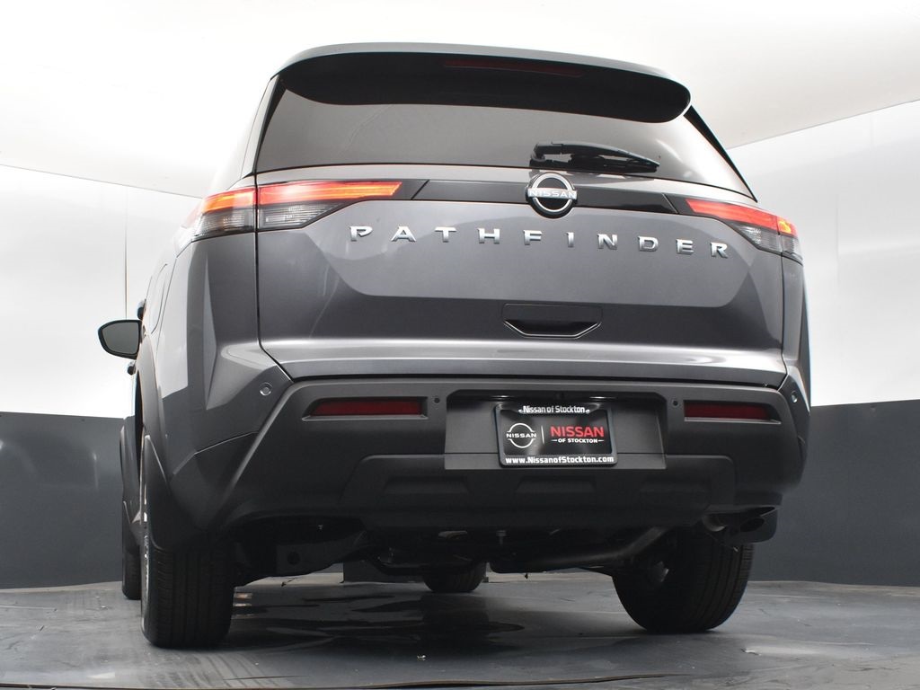 2025 Nissan Pathfinder S photo 42