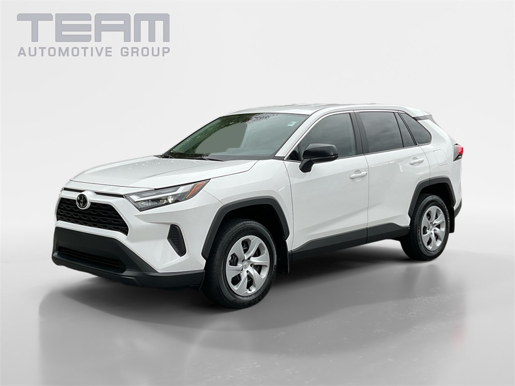 2024 Toyota RAV4 LE photo 2