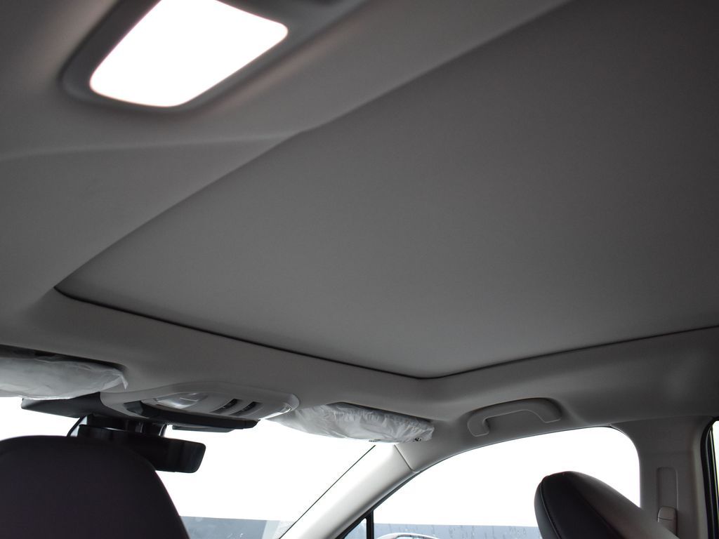 2025 Subaru Ascent Touring photo 17