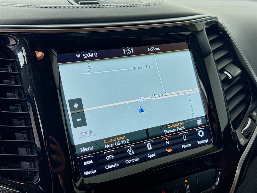 2019 Jeep Cherokee Overland photo 16