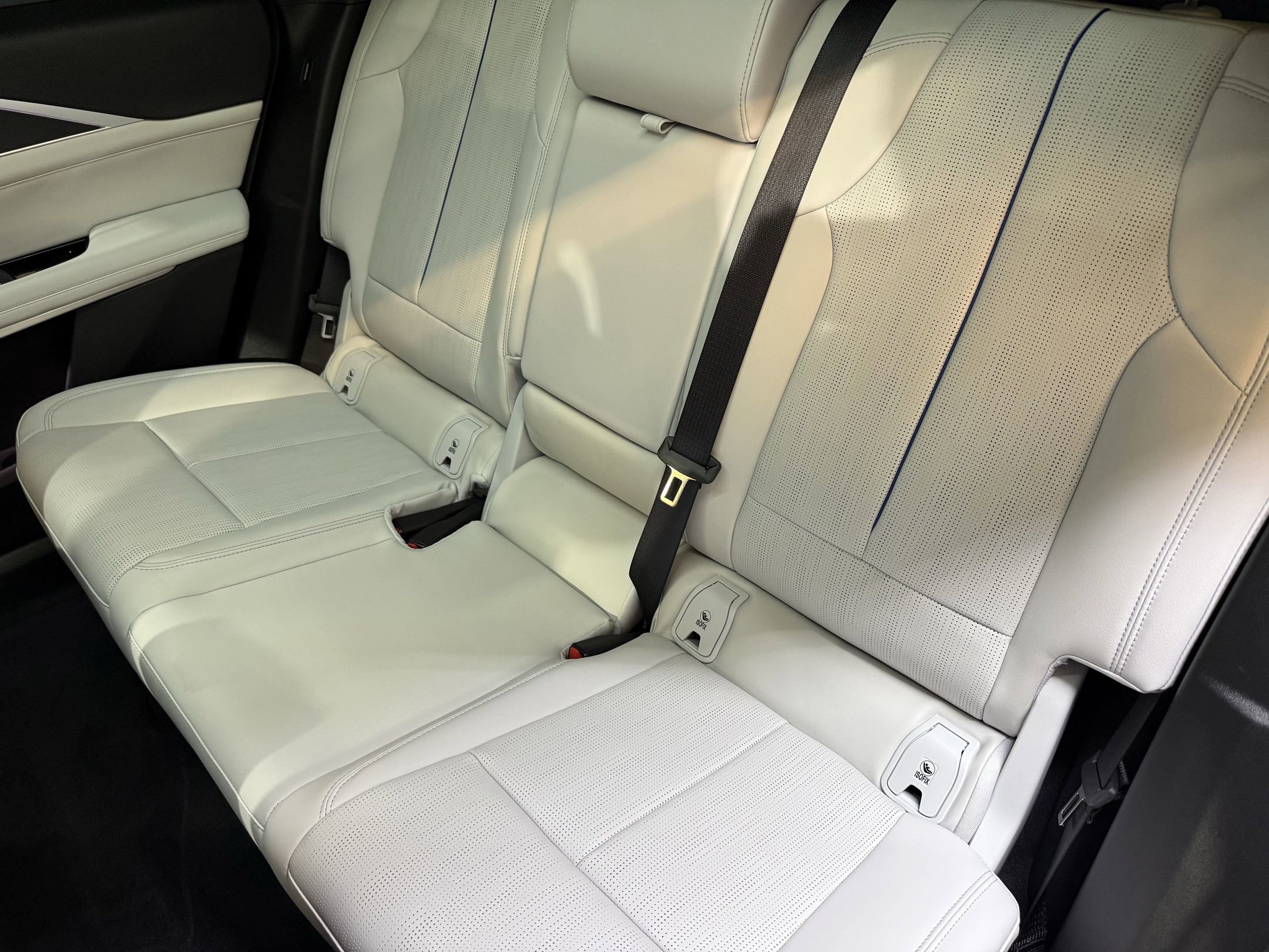 2025 Cadillac Lyriq Sport photo 40