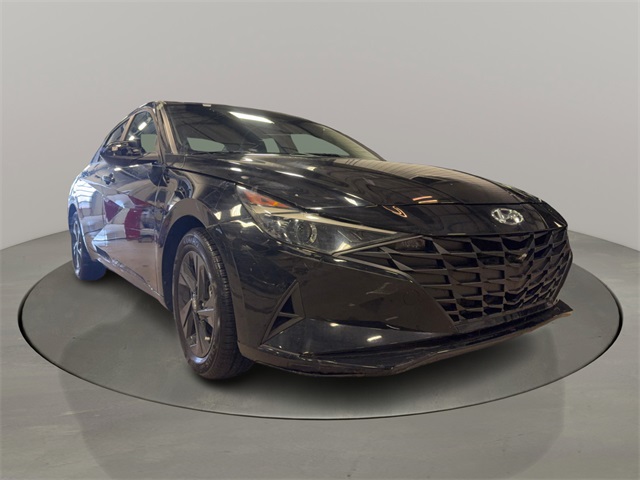 2023 Hyundai Elantra SEL's photo