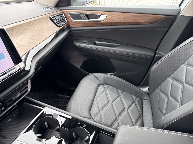 2026 Volkswagen Atlas SE Technology photo 20